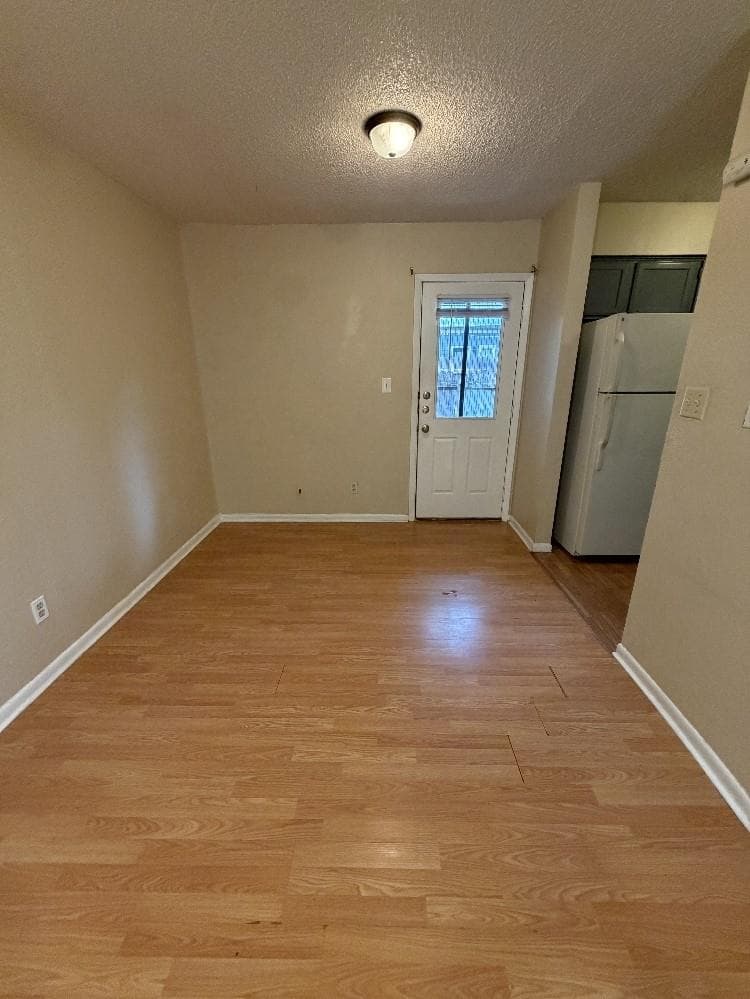 139 Elm Dr #104