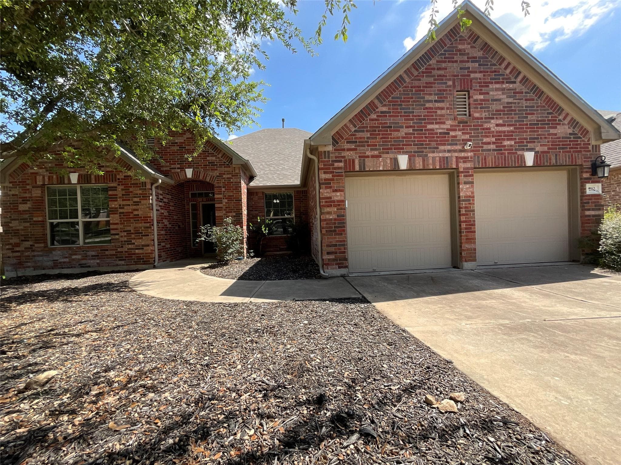 212  Choke Canyon Ln