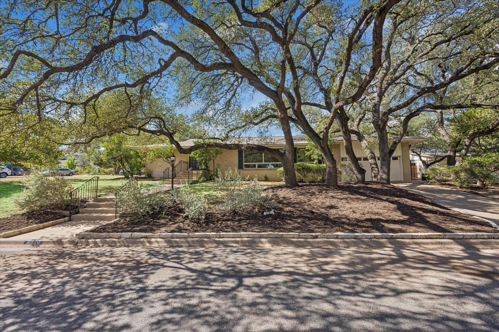5900  Overlook Dr