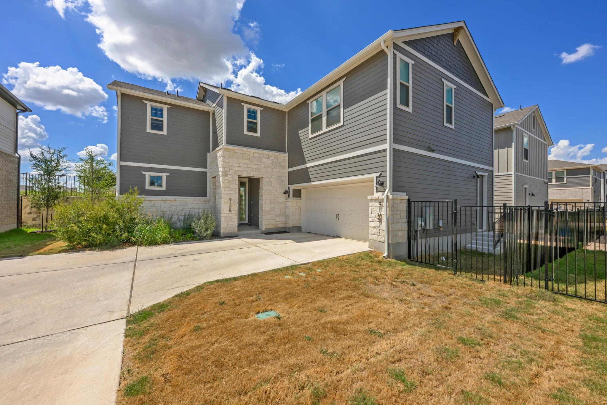 9105  Hamadryas Dr
