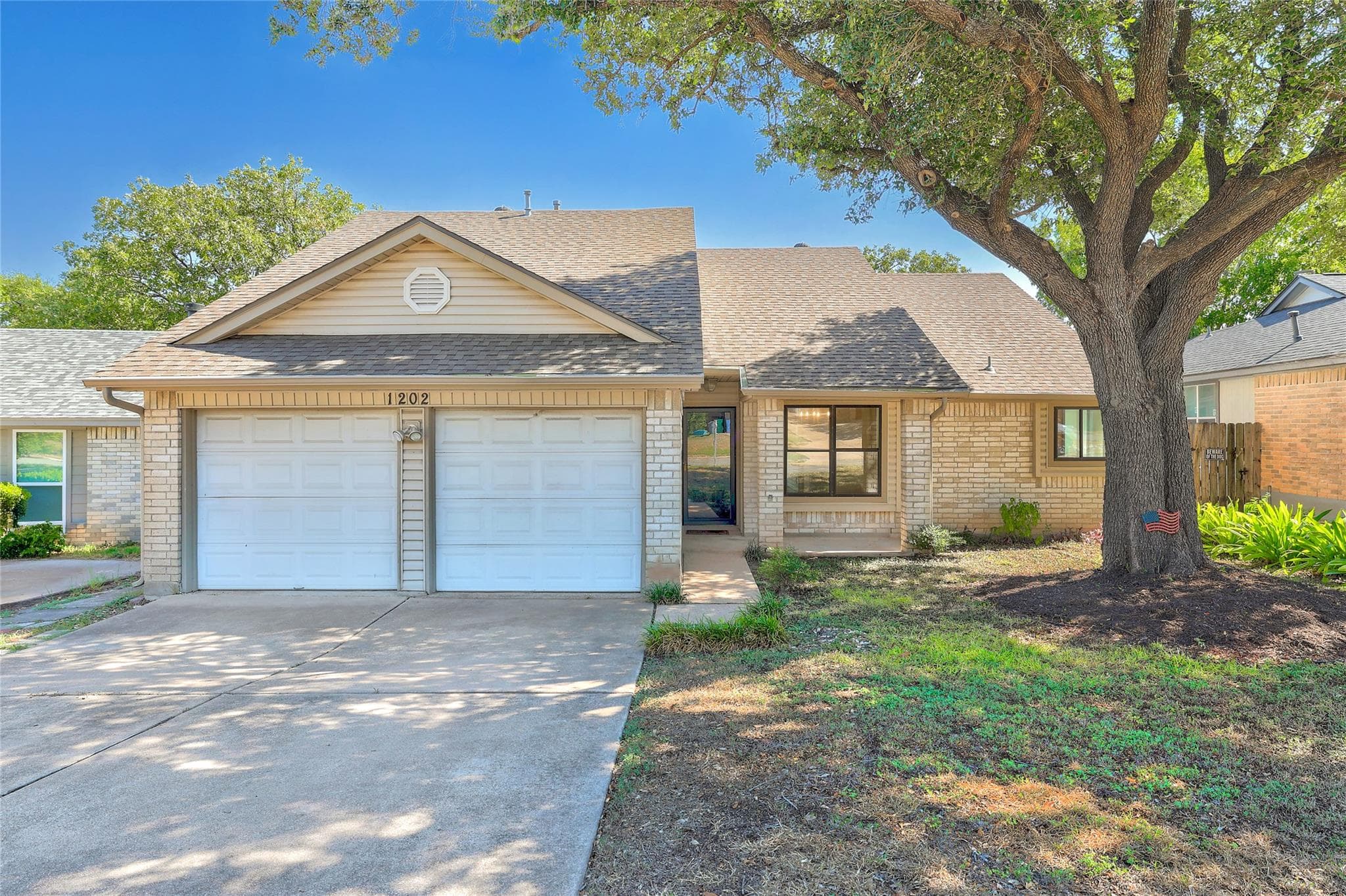 1202  Ivybridge Dr