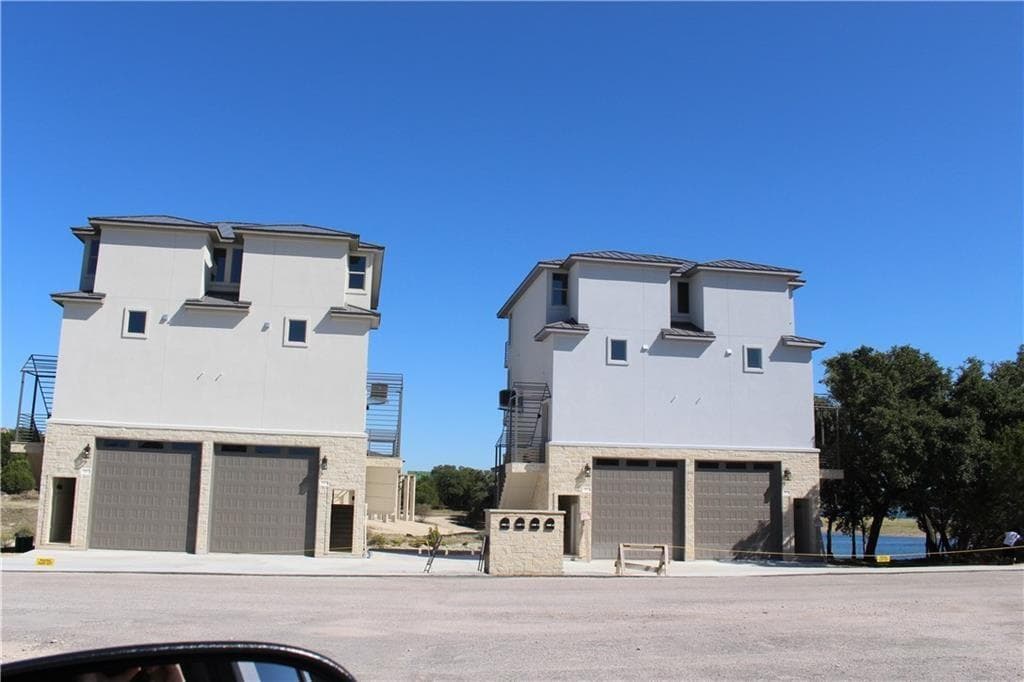 2301 Hancock Ave #1