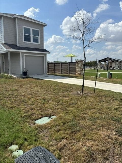 632  Commander Abbott Dr