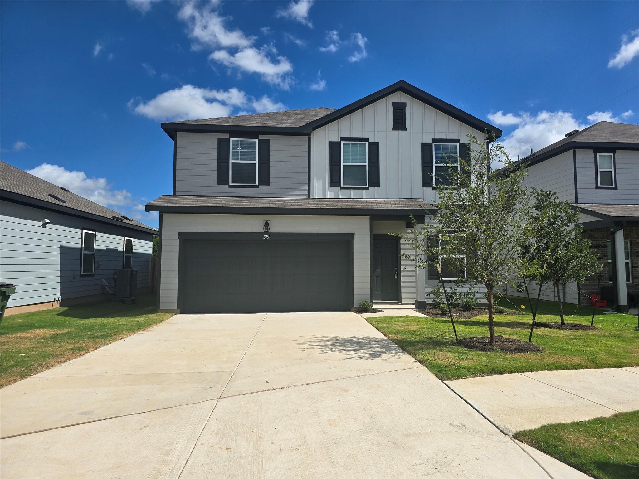 319  Stonebrook Dr