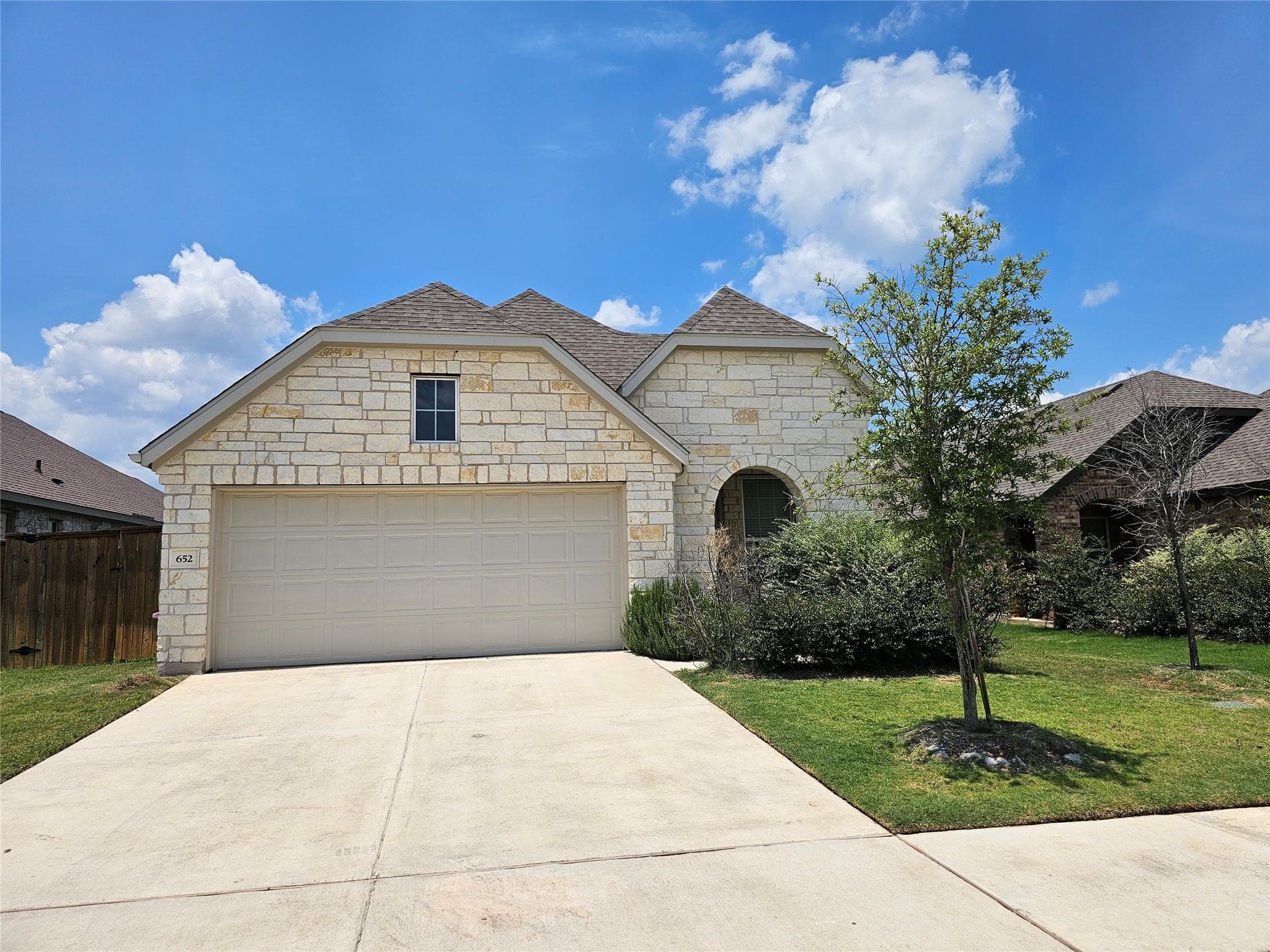 652  Pheasant Hill Ln