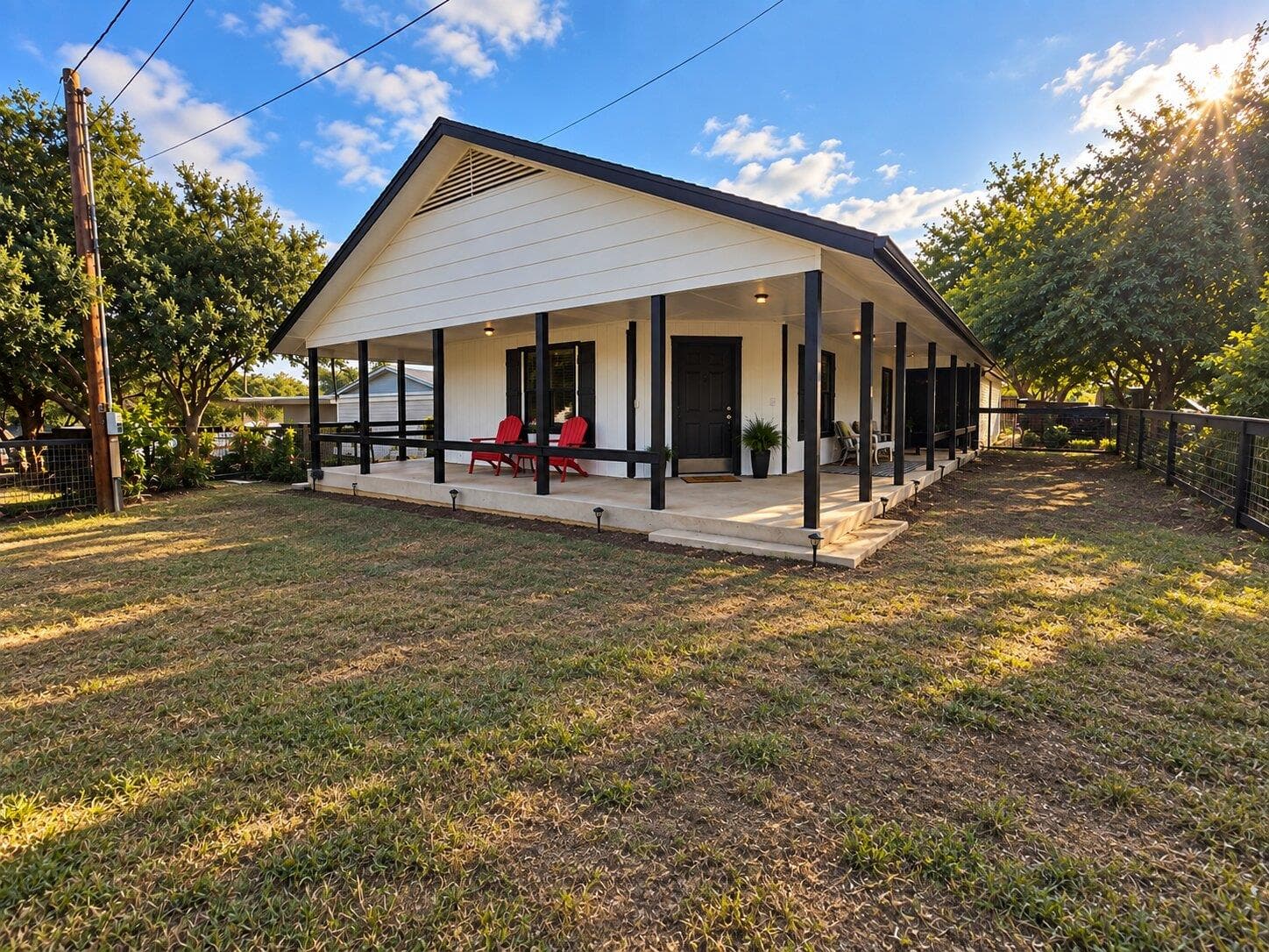 126 Travis Ln
