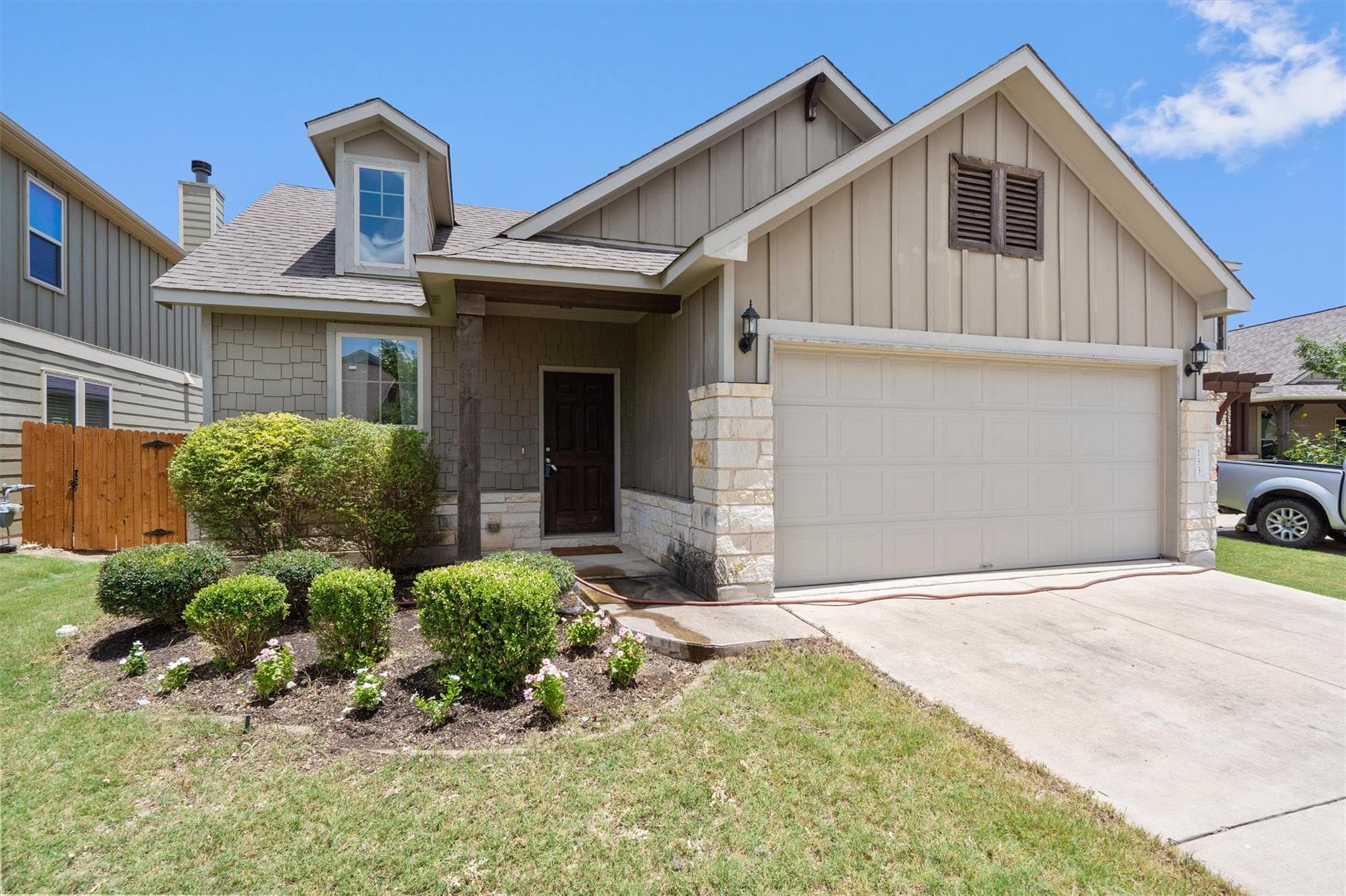 153  Carlina Loop