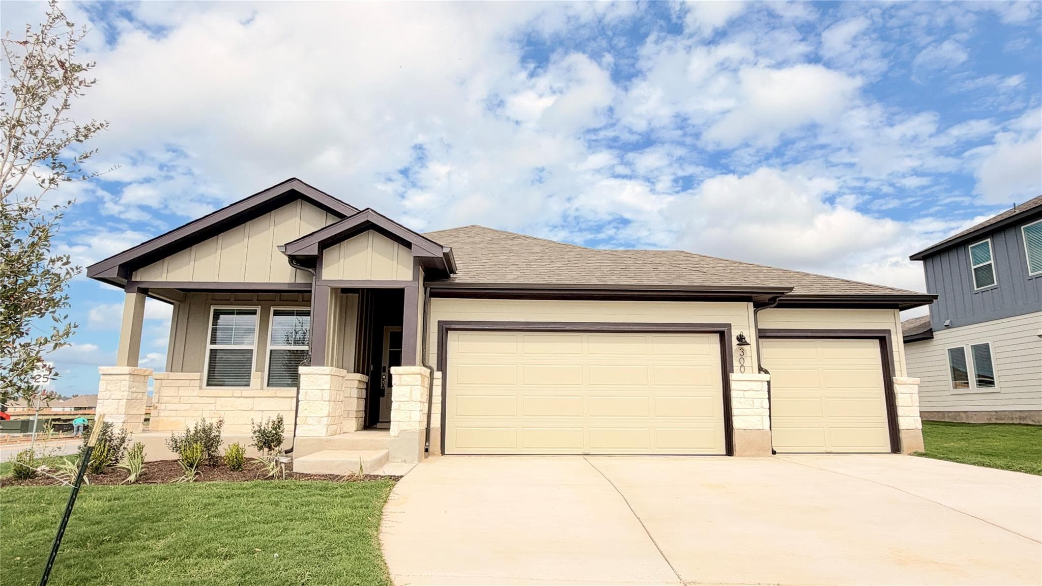 300  Wheel Horse Rd