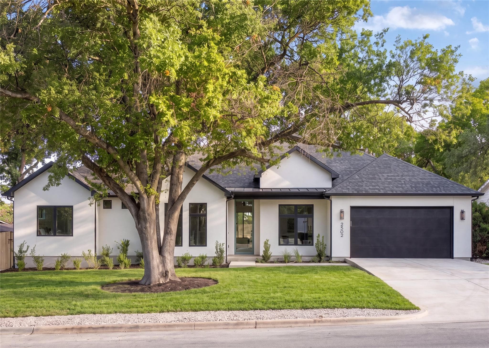 2502  Greenlawn Pkwy