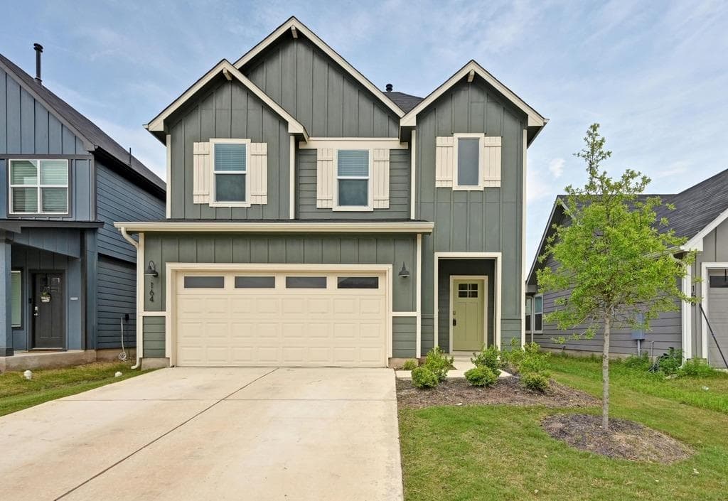 164  Frogmore Loop
