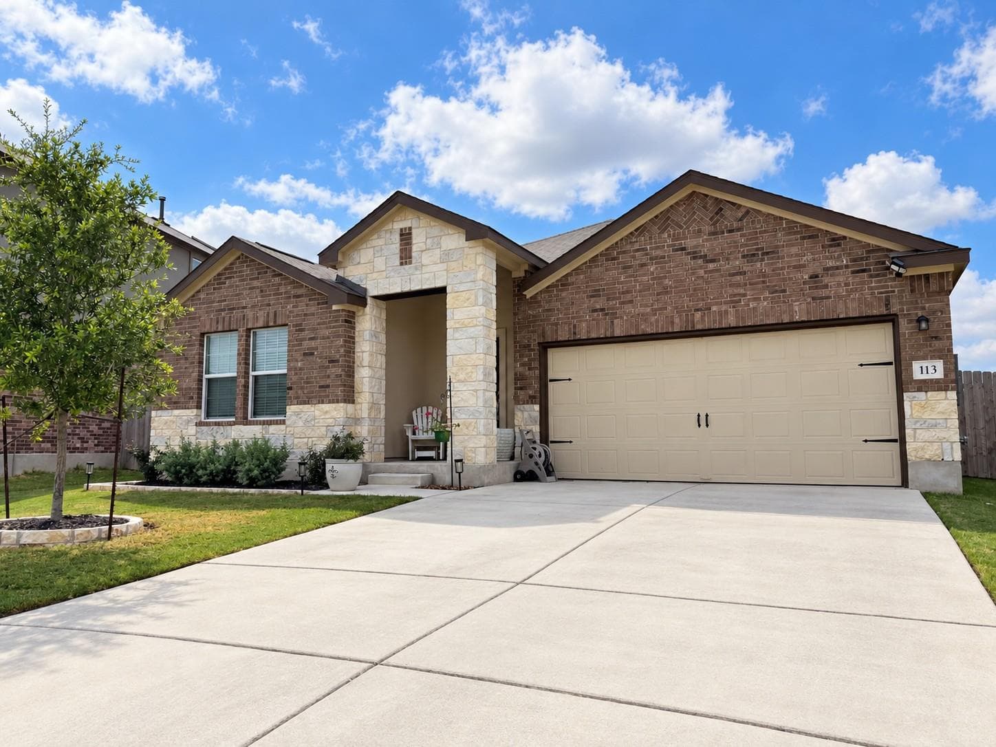 113  Sunrise Oak Cv