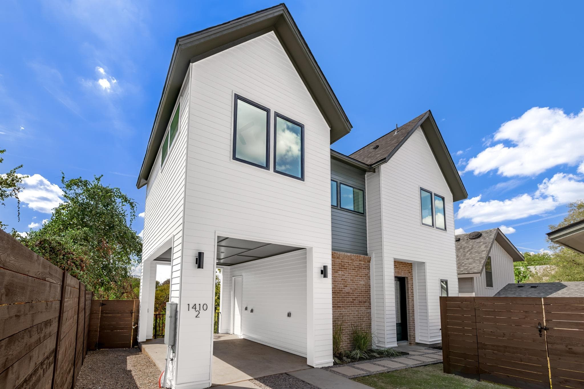 1410  Perez St  #2