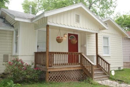 206  Nelray Blvd