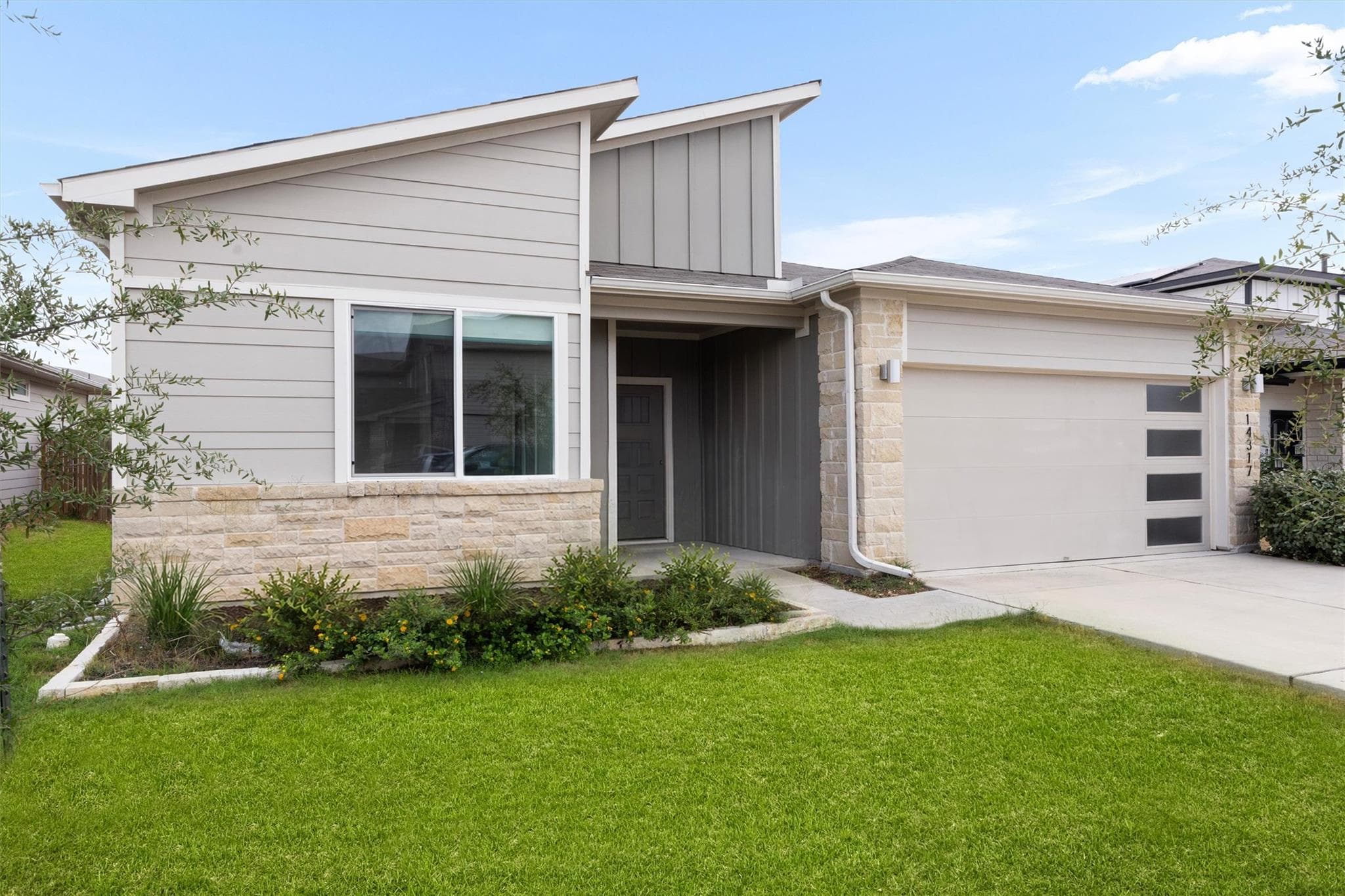 14317  Cantarra Dr