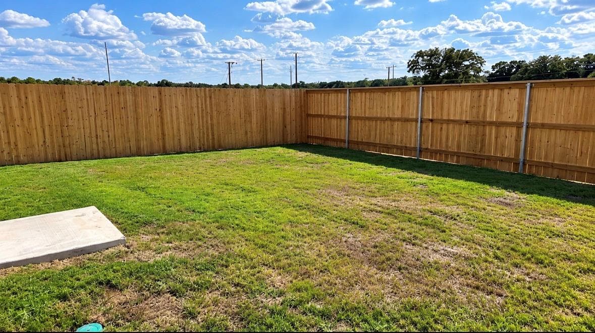 109  Mullins Dr