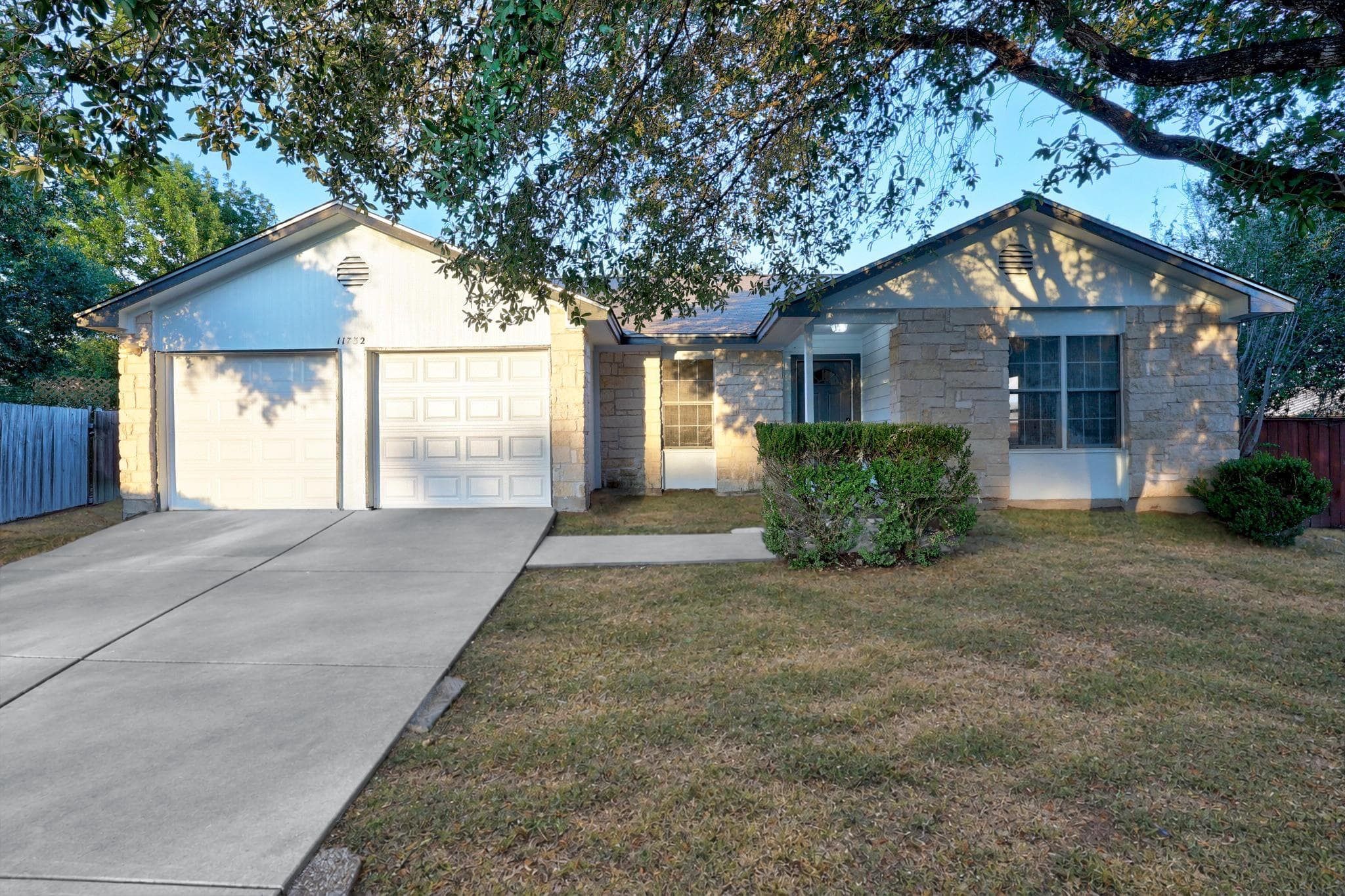 11732  Maybach Dr