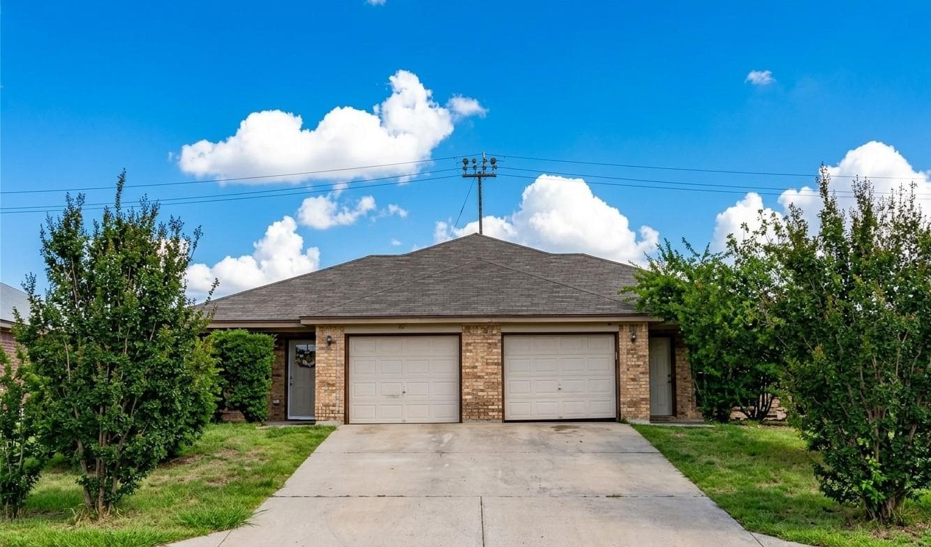 3600  Dustin Ct