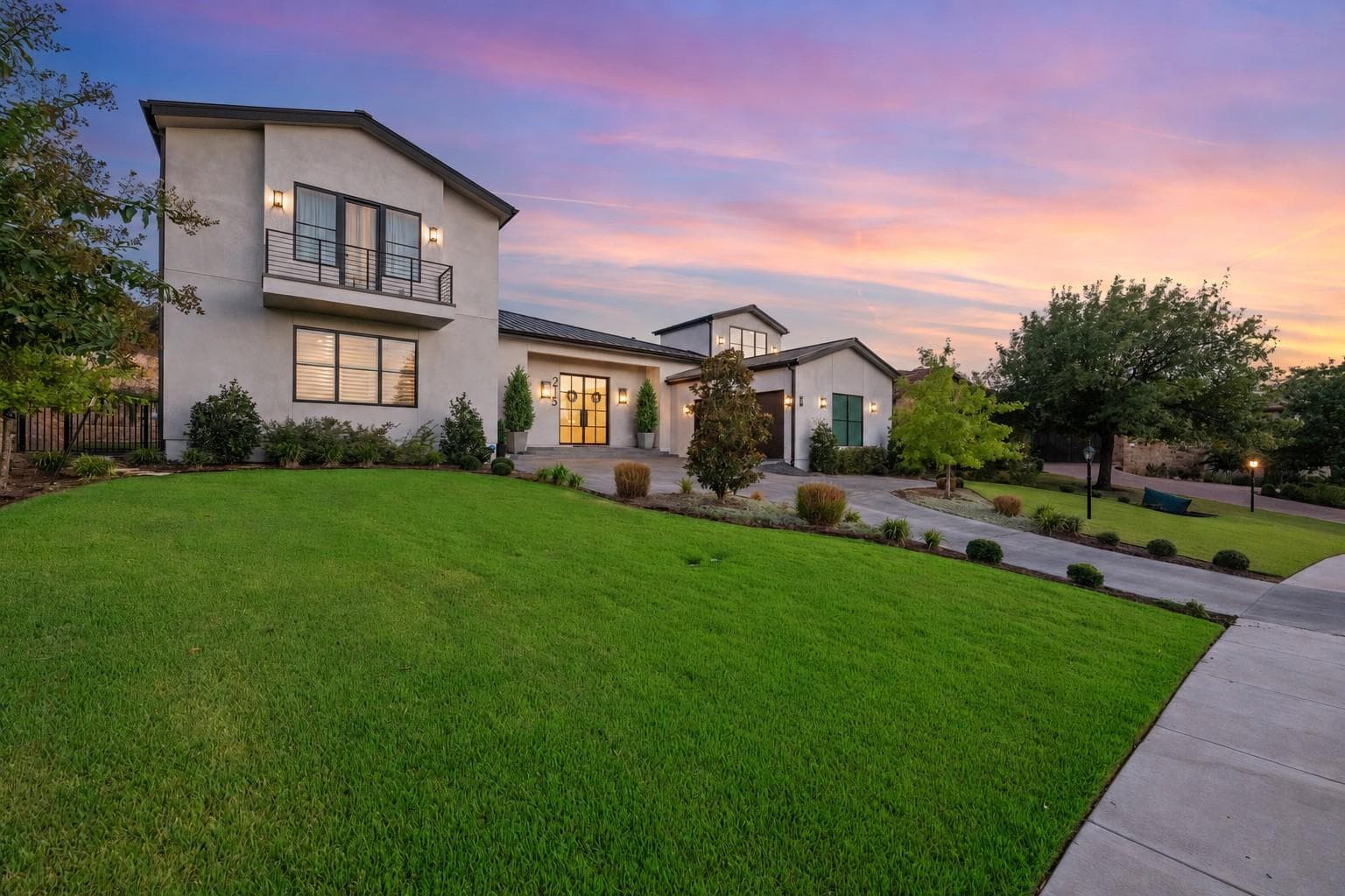 215  Golden Bear Dr