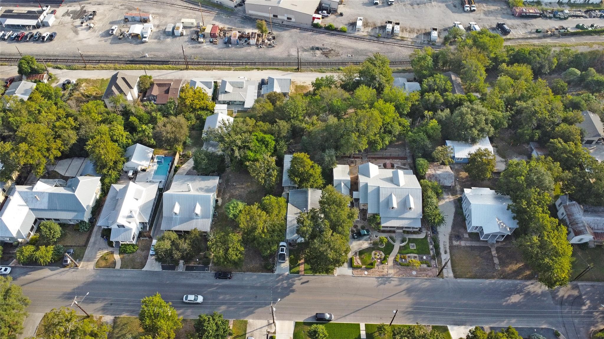 445 S Academy Ave