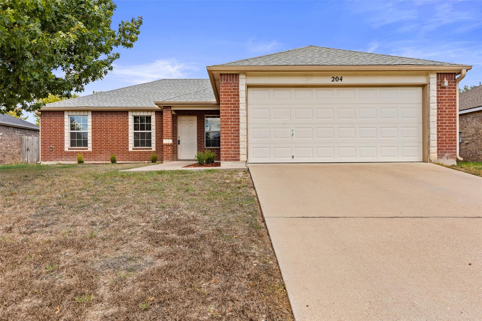 204  McFaddan Ln