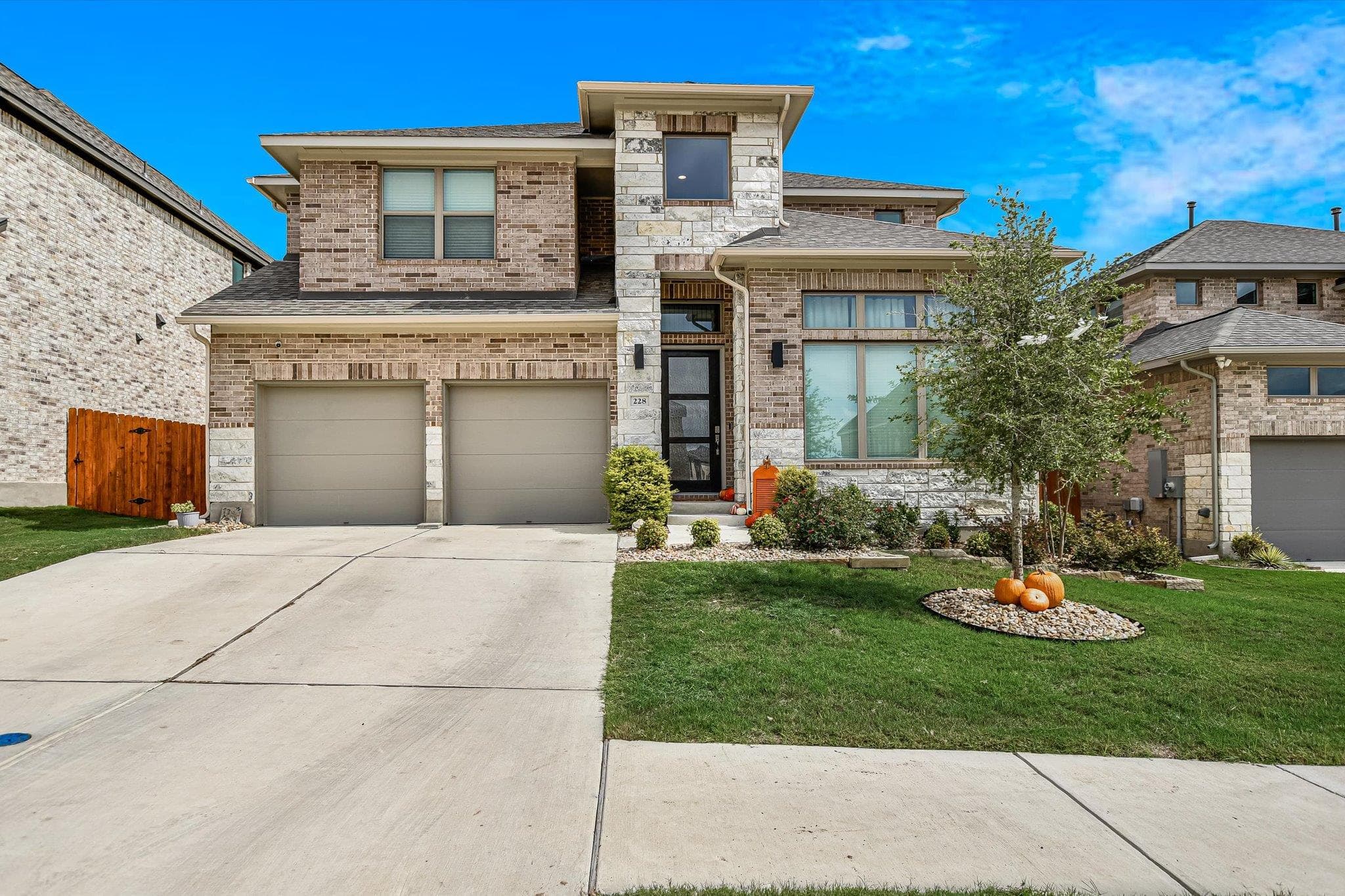 228  Gary Wayne Dr