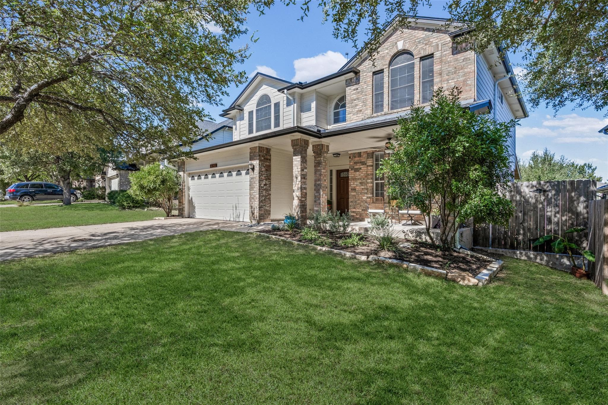 2920  Lynnbrook Dr