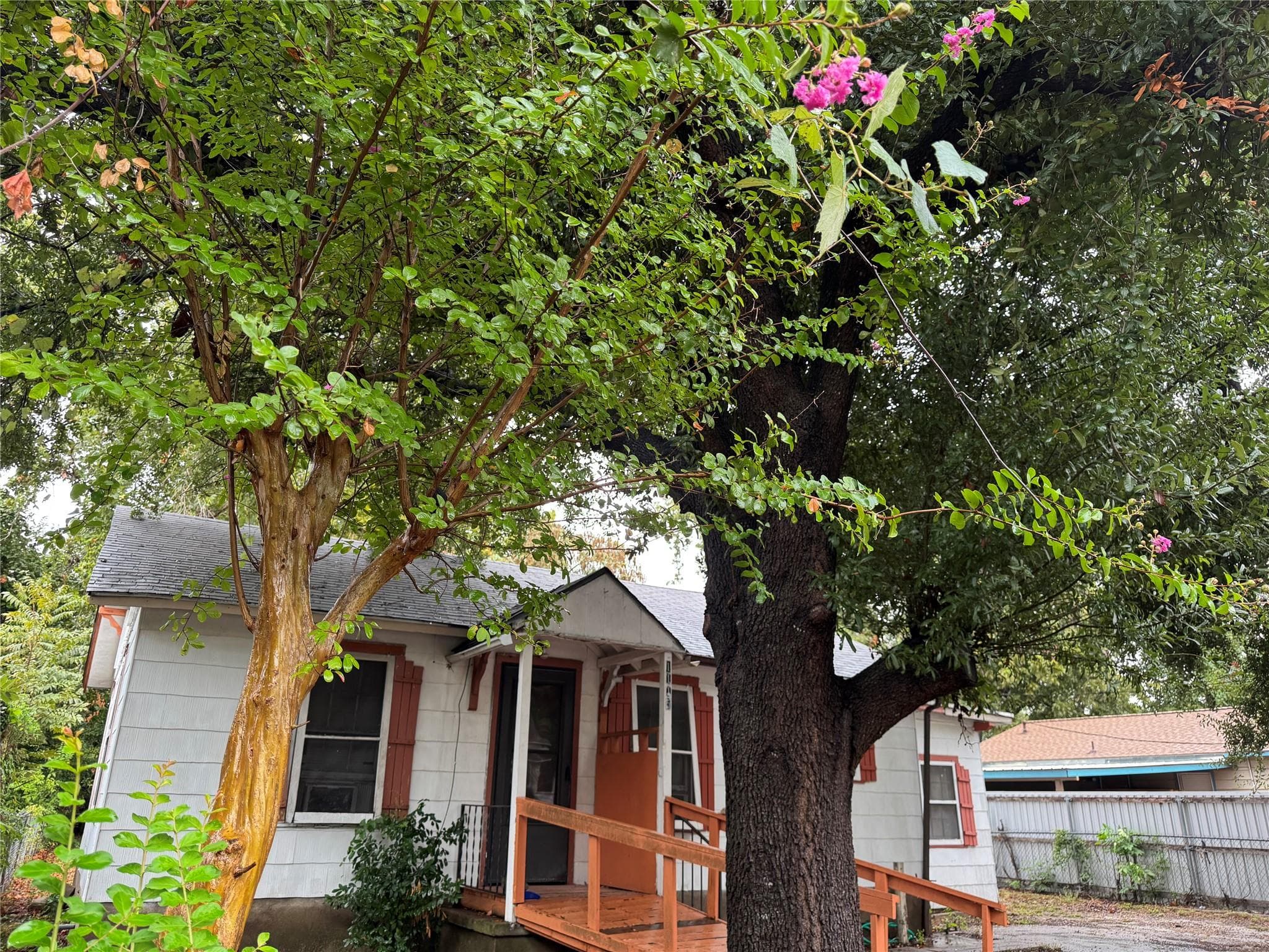 1115  Kirk Ave