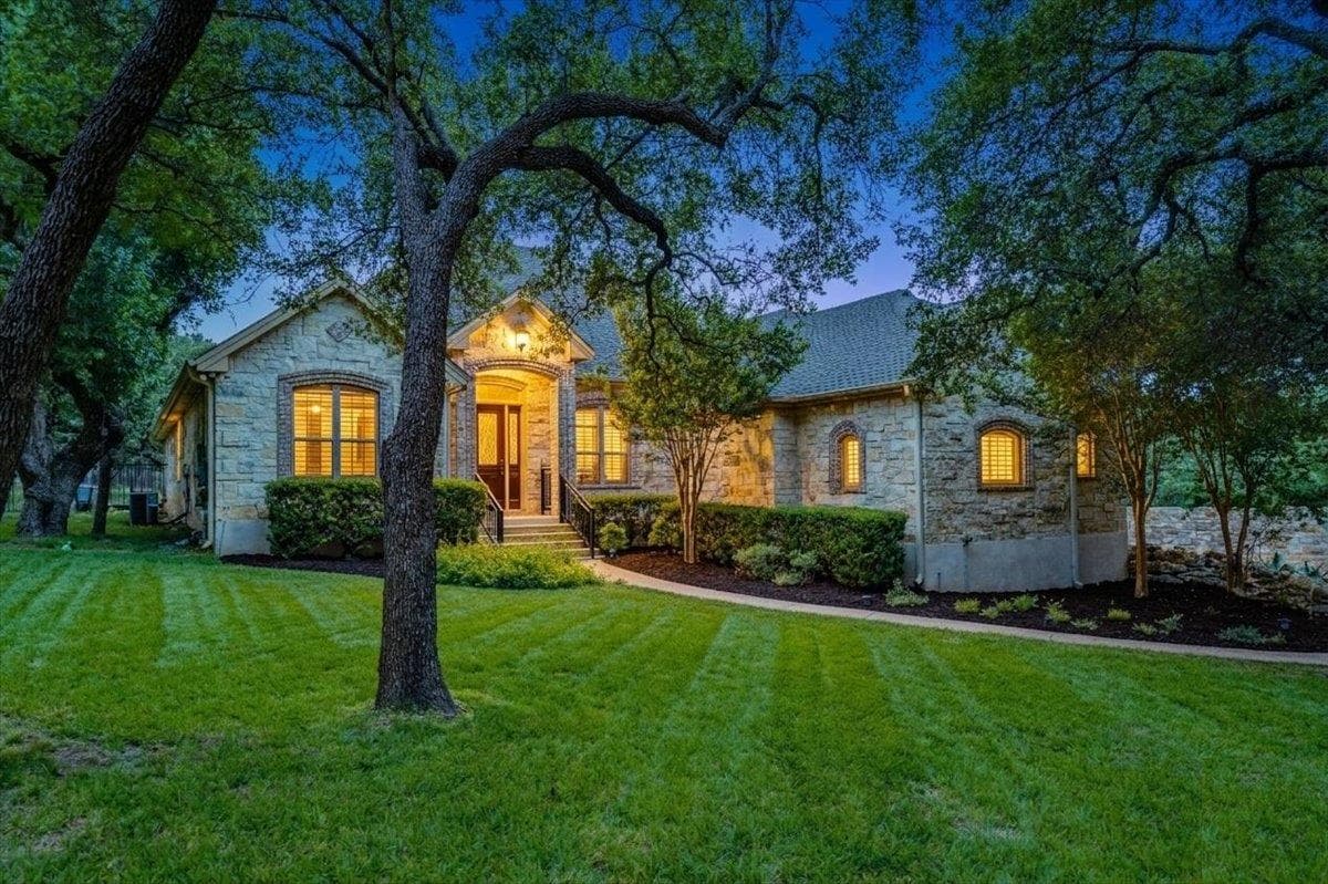103  Silverstone Dr