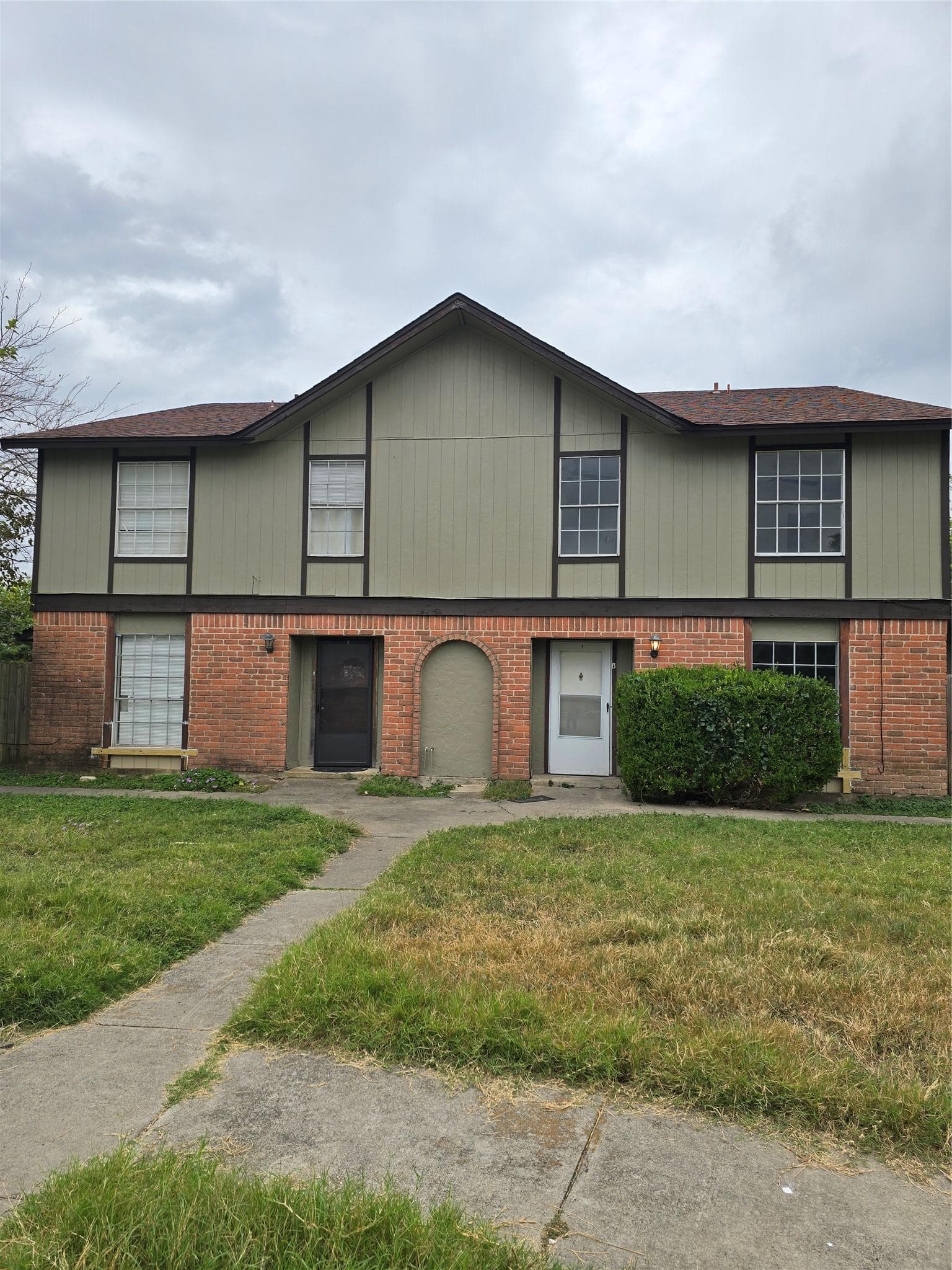 4502  Hunt Cir