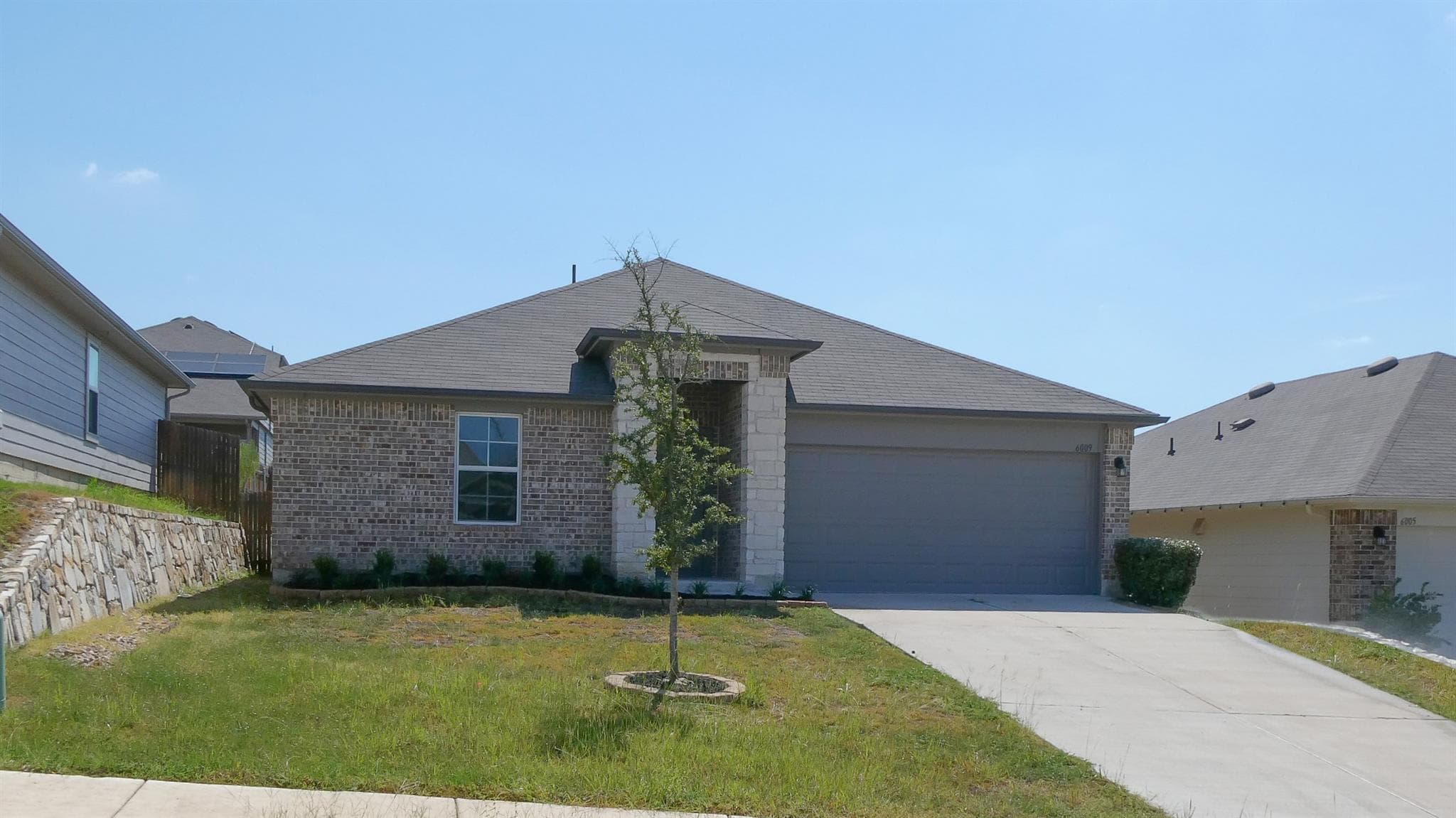 6009  RODERICK Dr