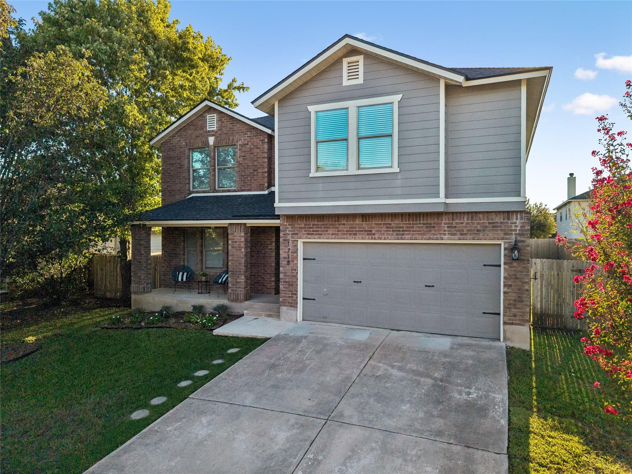 1718  Amistad Way