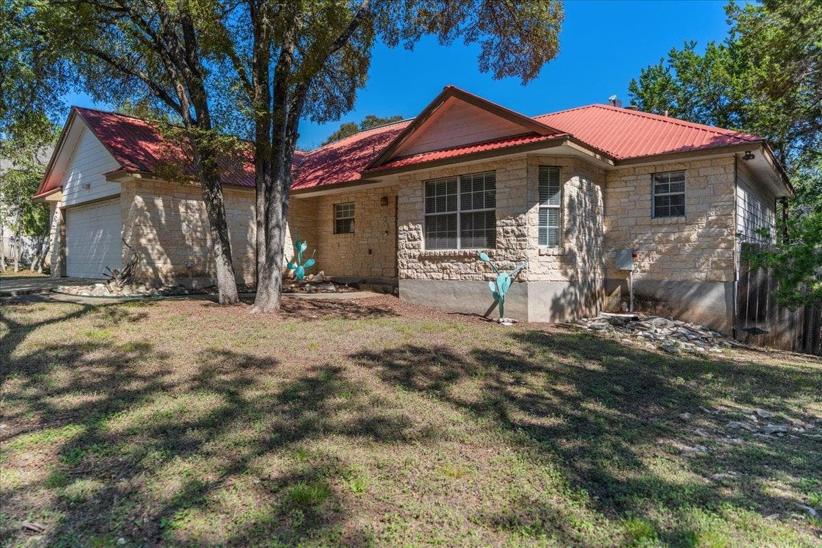 3  Woodlark Way