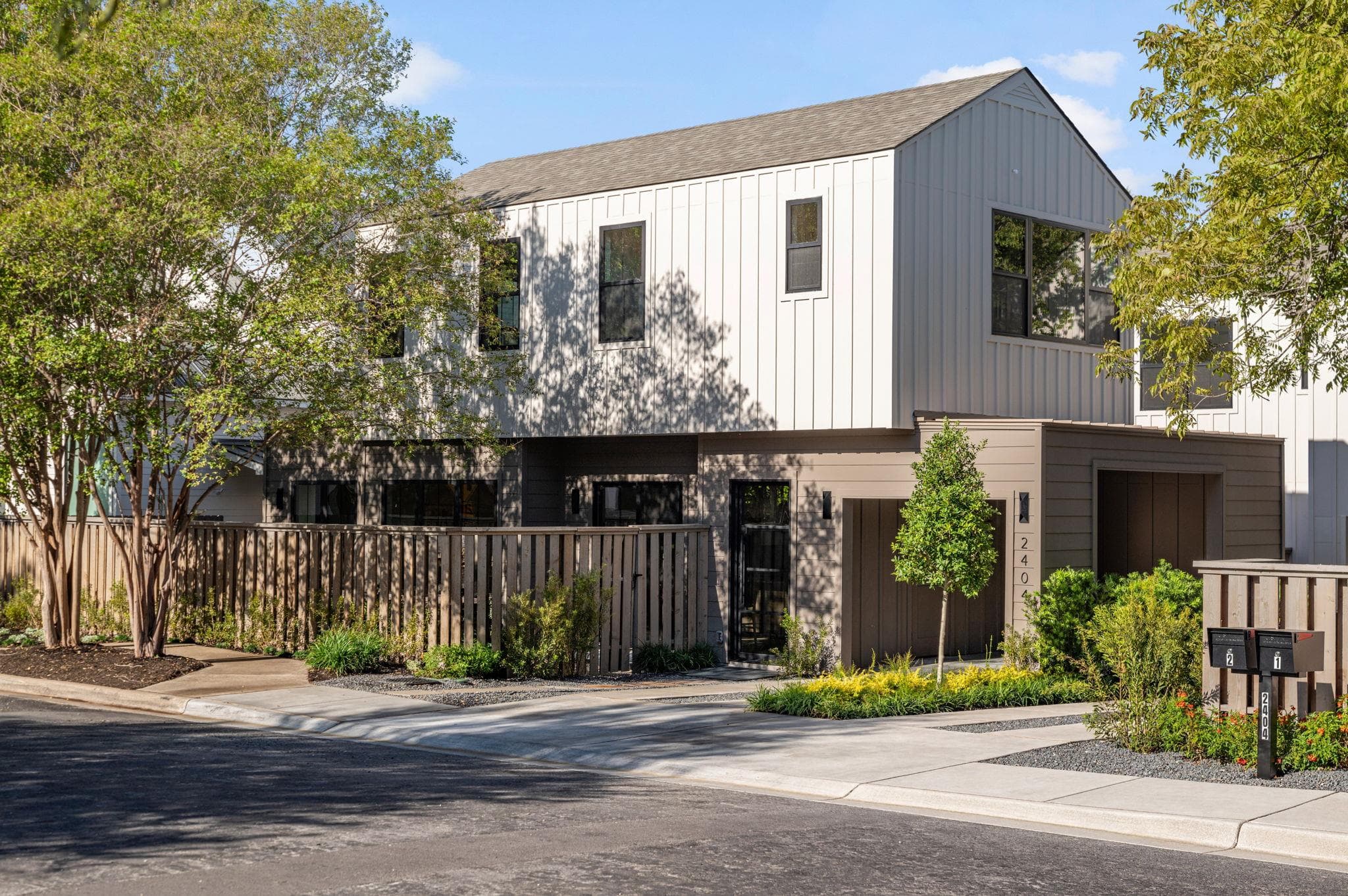 2404  Euclid Ave  #1
