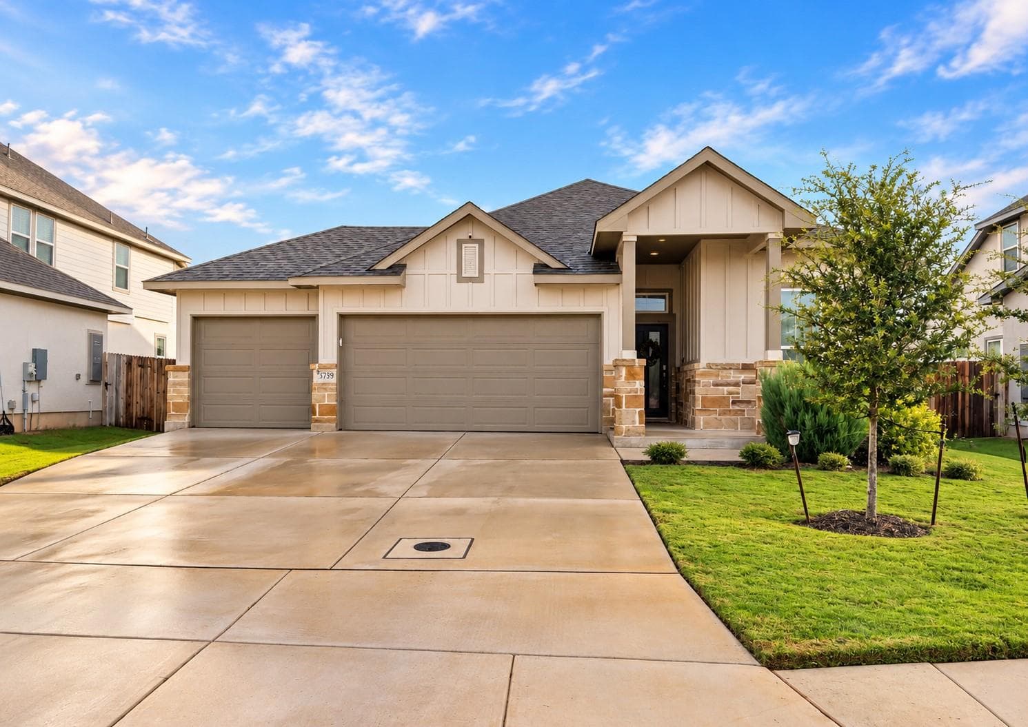 3739  Canby Oak Blf