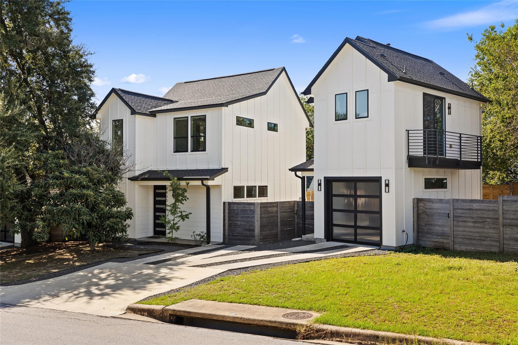 4400  Jinx Ave  #2
