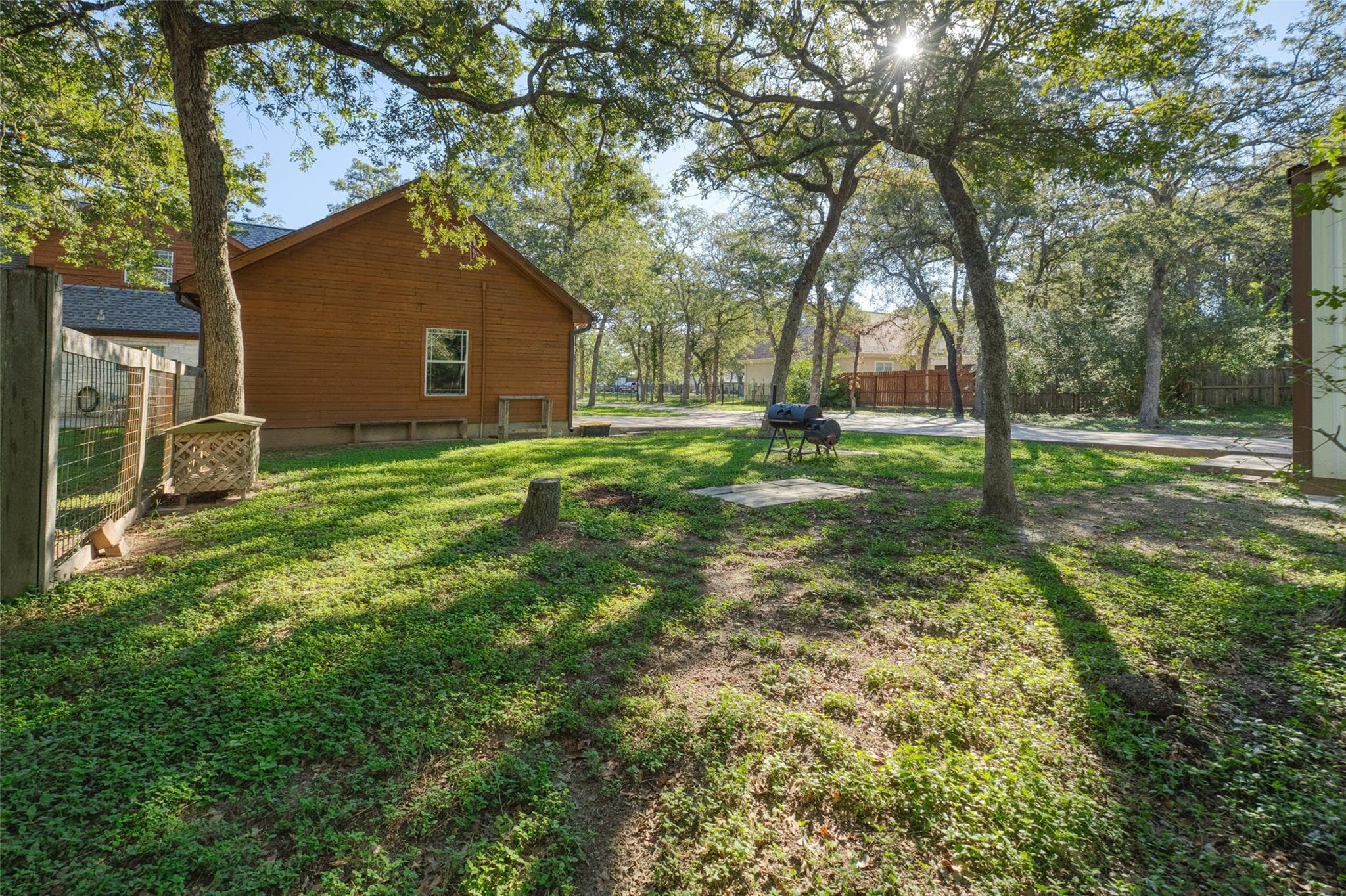 226  Cedar Hills Dr