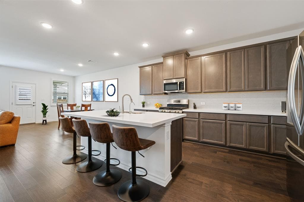 1003  Sandra Ann Way