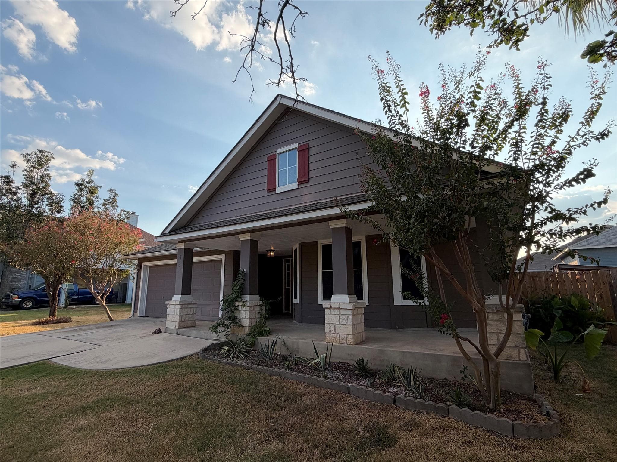 512  Tobin Dr