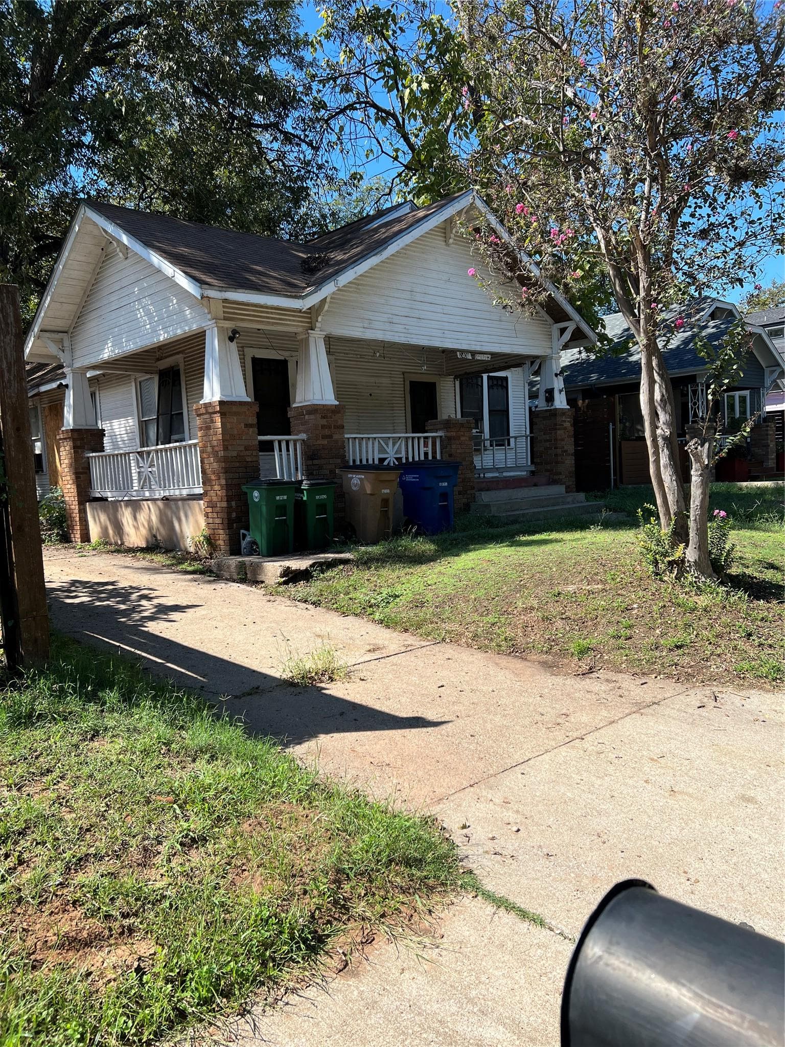 2409  Willow St