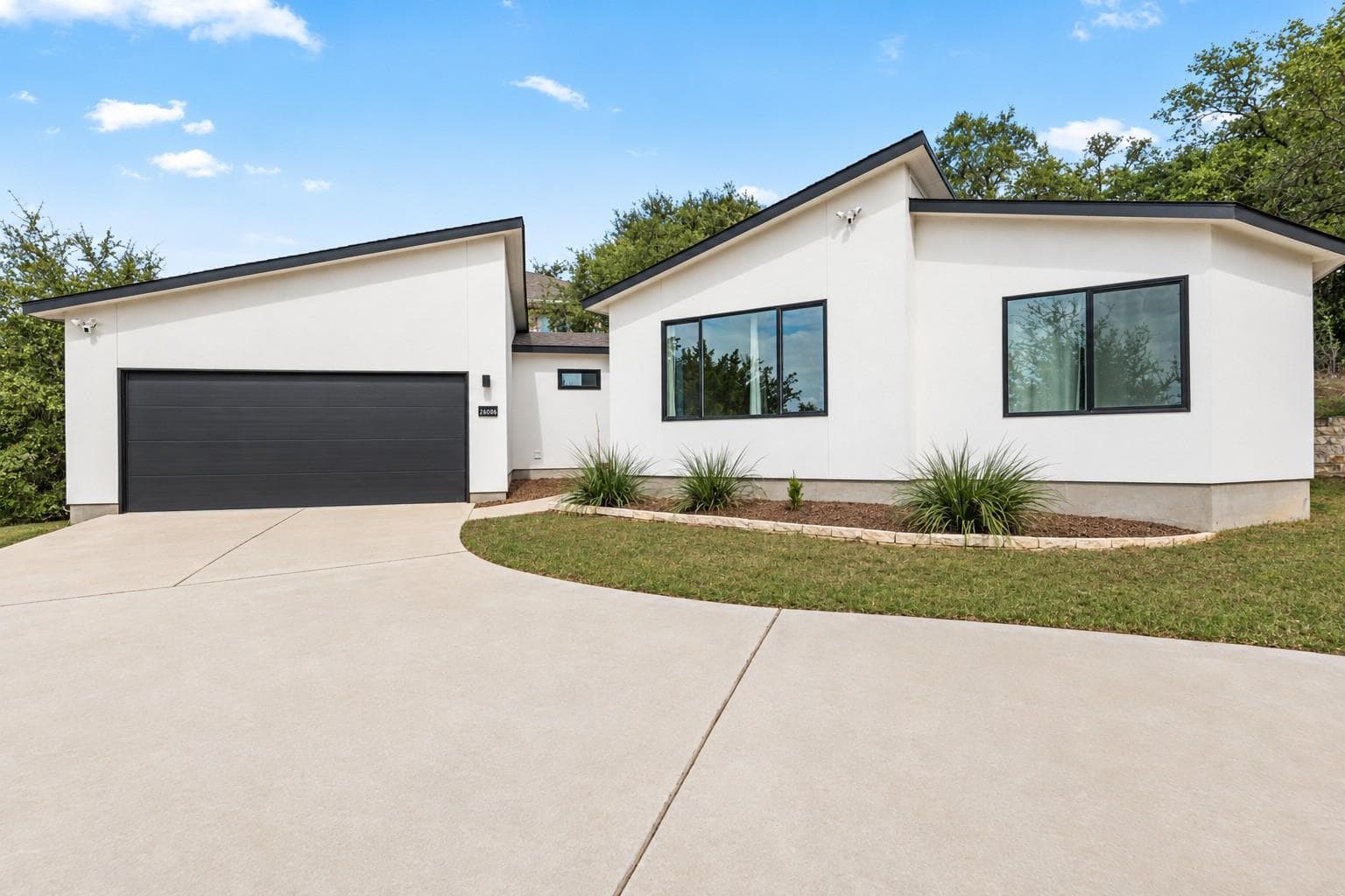 20008 Columbus Ln