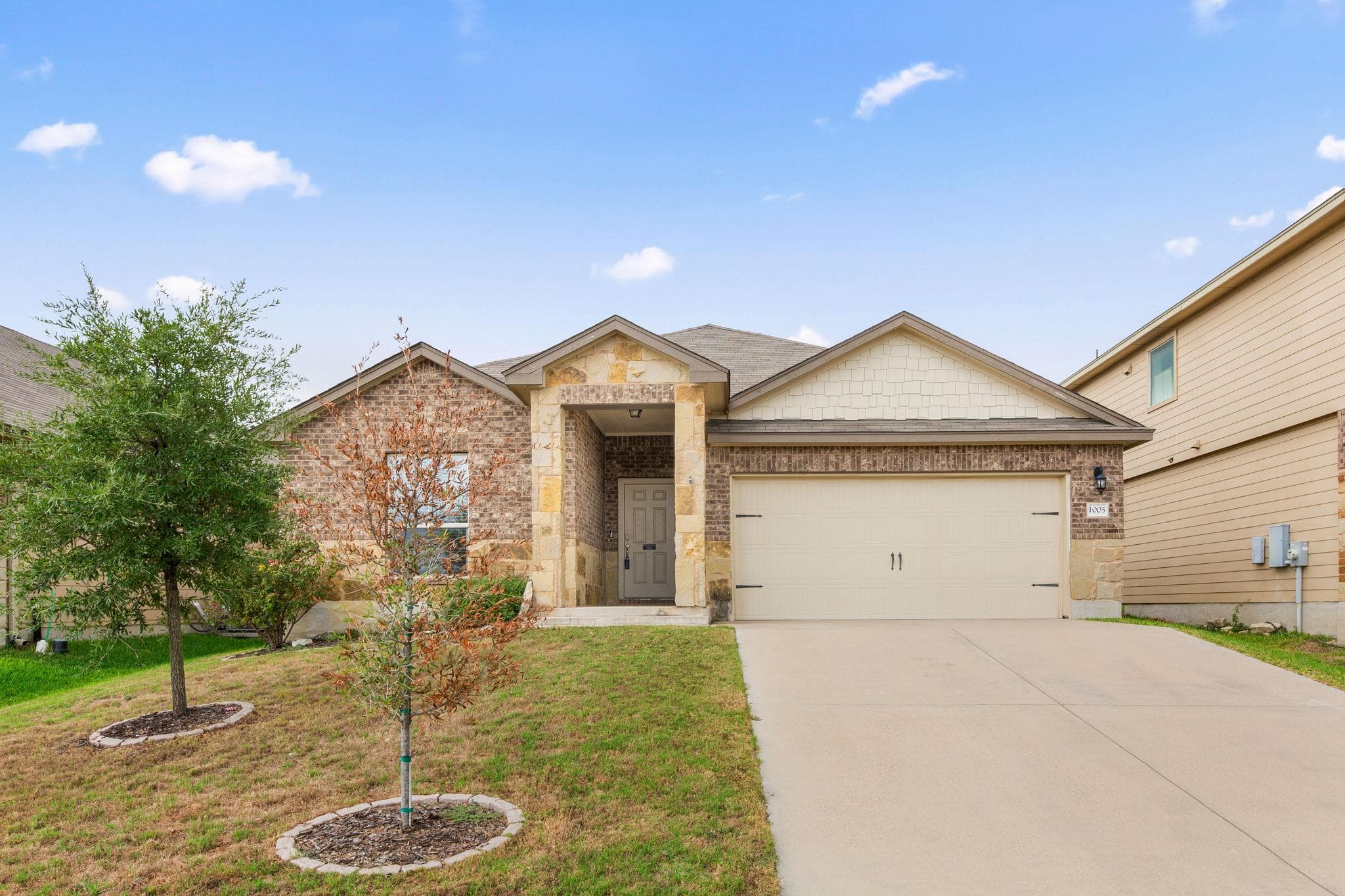 1005  Ibis Falls Loop