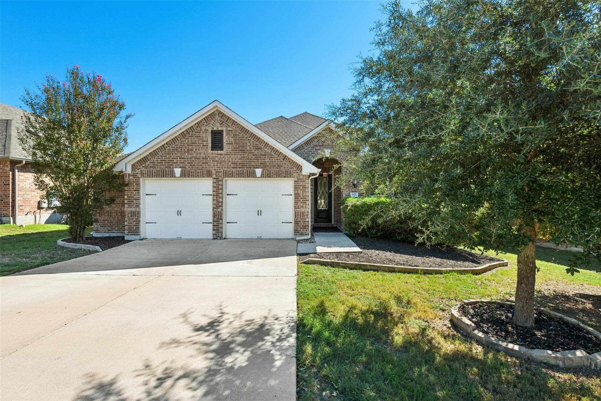 902  Catalina Ln