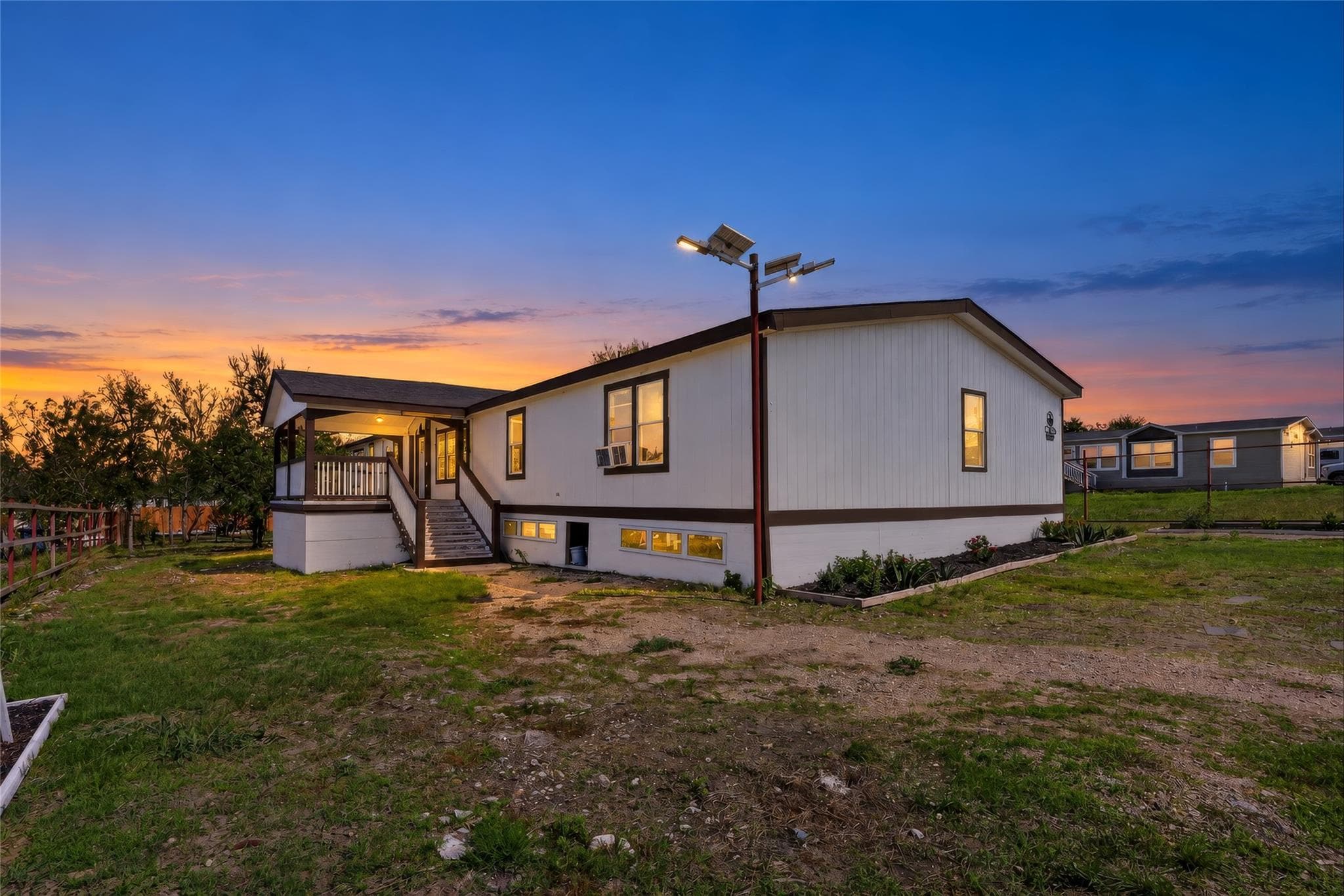 153  Orquidea Dr