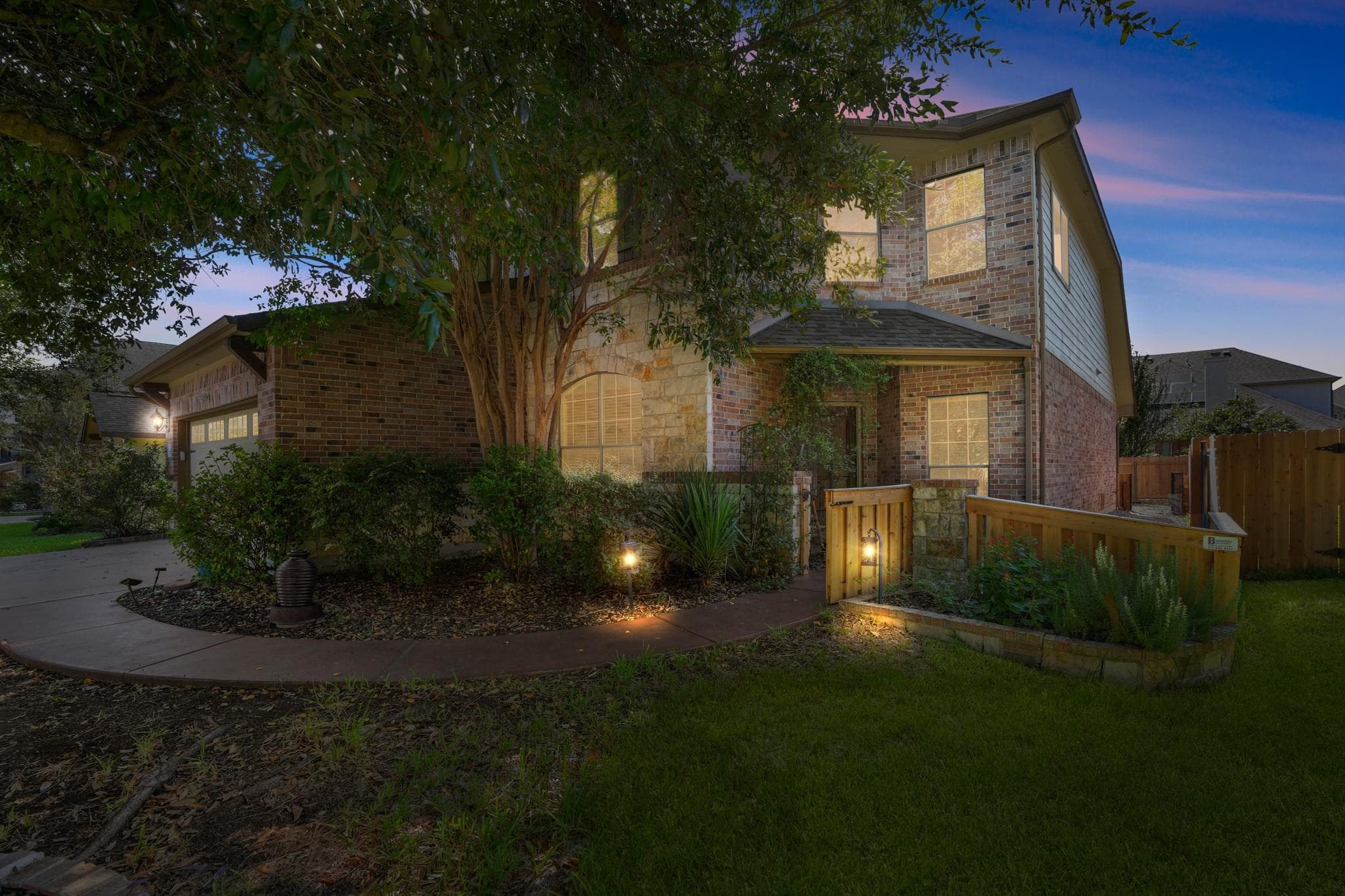 2717  Mirasol Loop