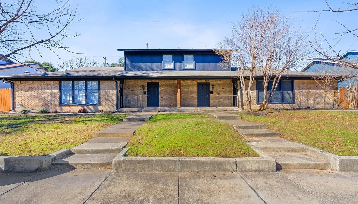 7200  Creekside Dr  #C