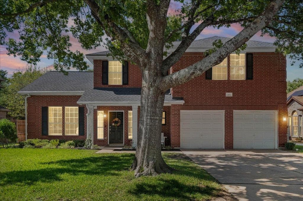305 N Rainbow Bridge Dr