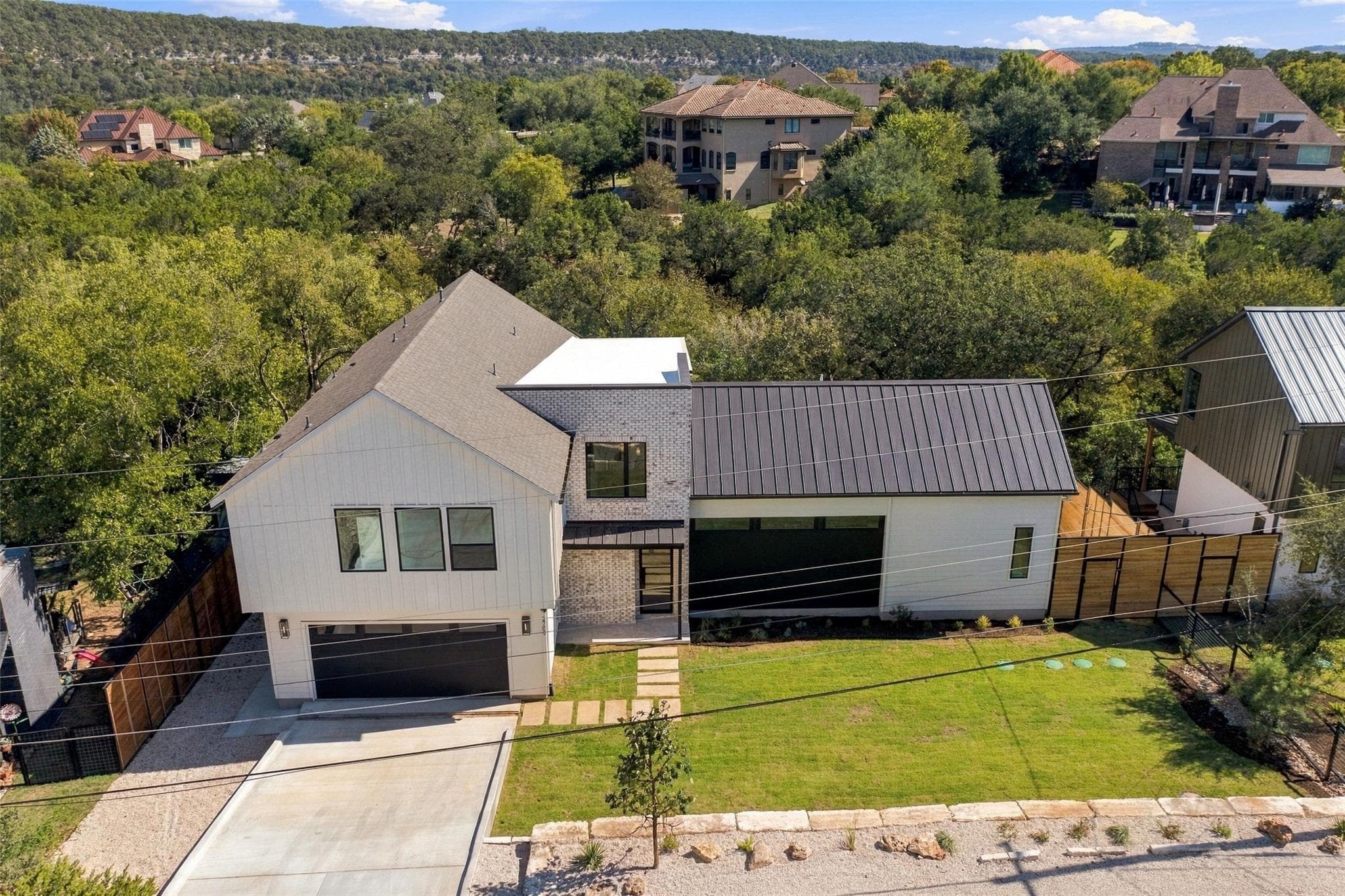 2709  De Soto Dr