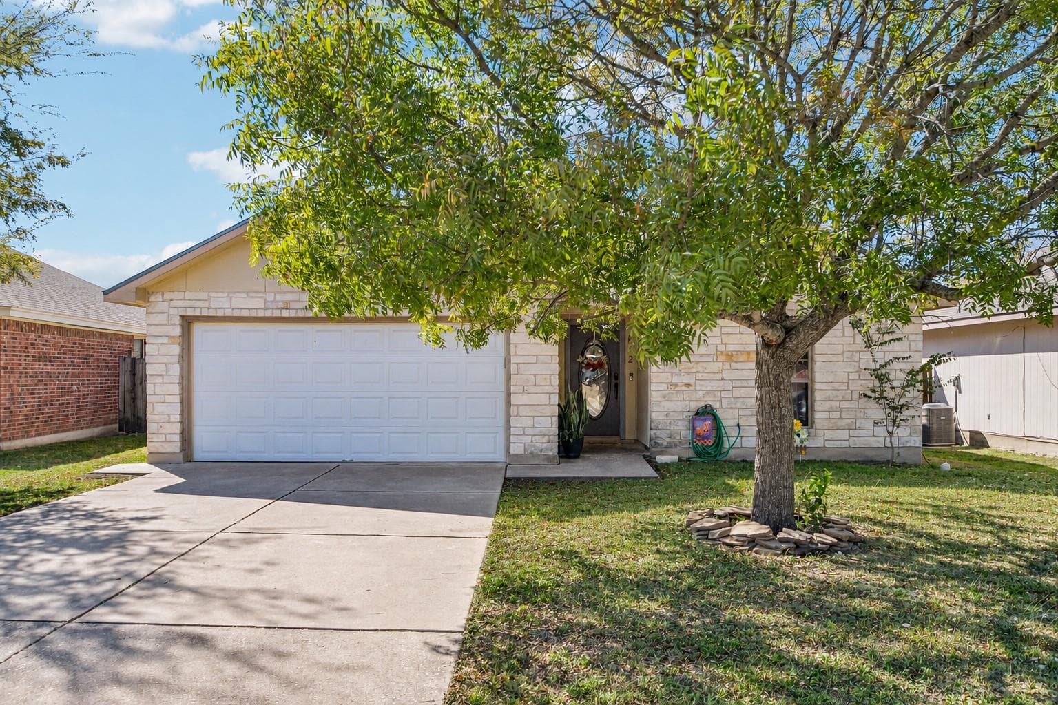 812  Ruby Ct
