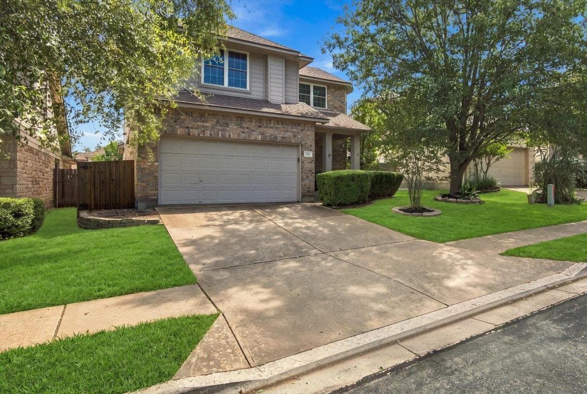 5116  Scottish Thistle Dr