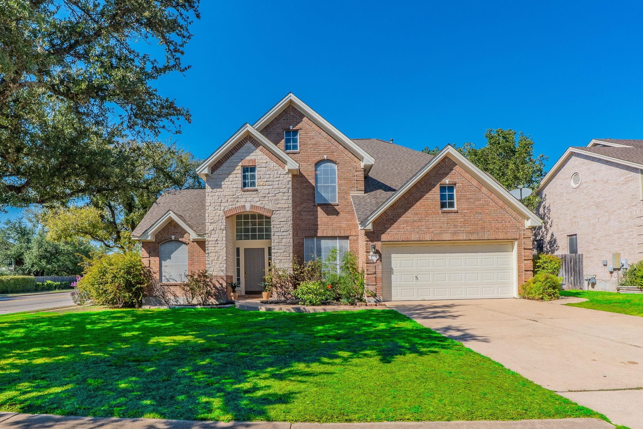 901  Savanna Ln